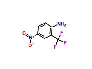 2-Amino-5-nitrotriflorobenzen CAS 121-01-7